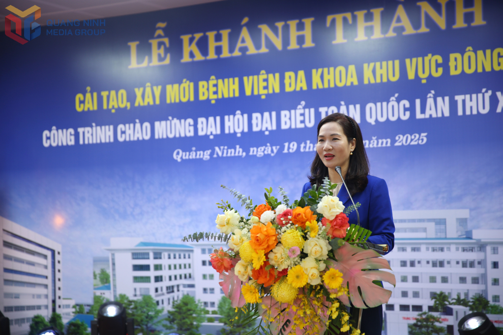 Đồng chí Nguyễn Thị Hạnh, Phó Chủ tịch UBND tỉnh phát biểu tại lễ khánh thành.