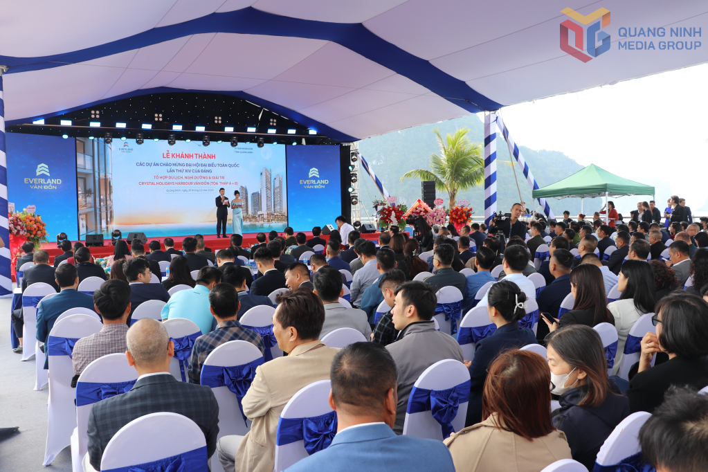 Quang cảnh buổi lễ khánh thành.