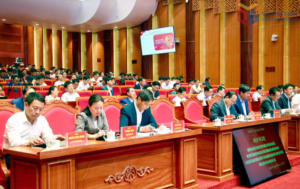 C&aacute;c đại biểu tham dự hội nghị.