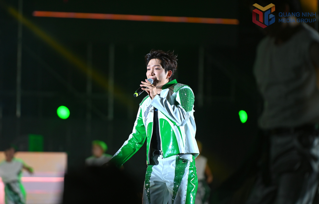 Chương trình quy tụ dàn ca sĩ nổi tiếng. 