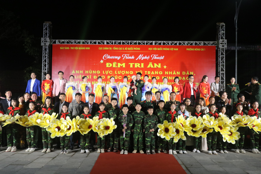 Các tiết mục đặc sắc .