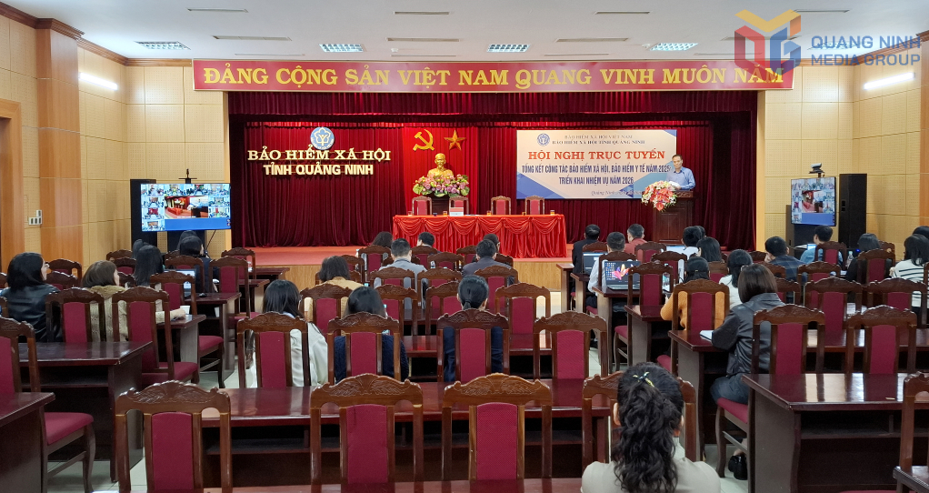 Giám đốc BHXH tỉnh Bùi Minh Đức phát biểu chỉ đạo tại Hội nghị tổng kết công tác năm 2025, triển khai nhiệm vụ năm 2026.