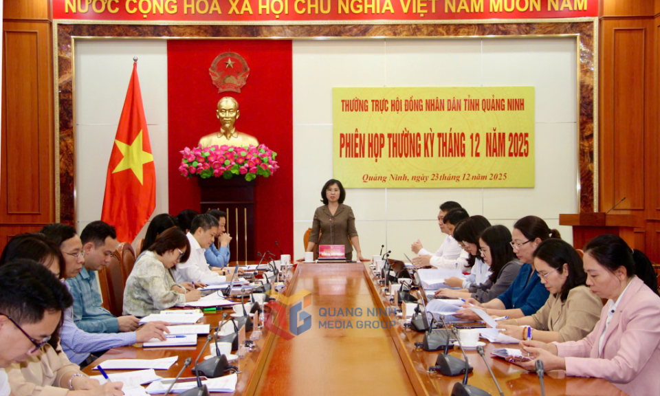 Thường trực HĐND tỉnh họp phiên thường kỳ tháng 12