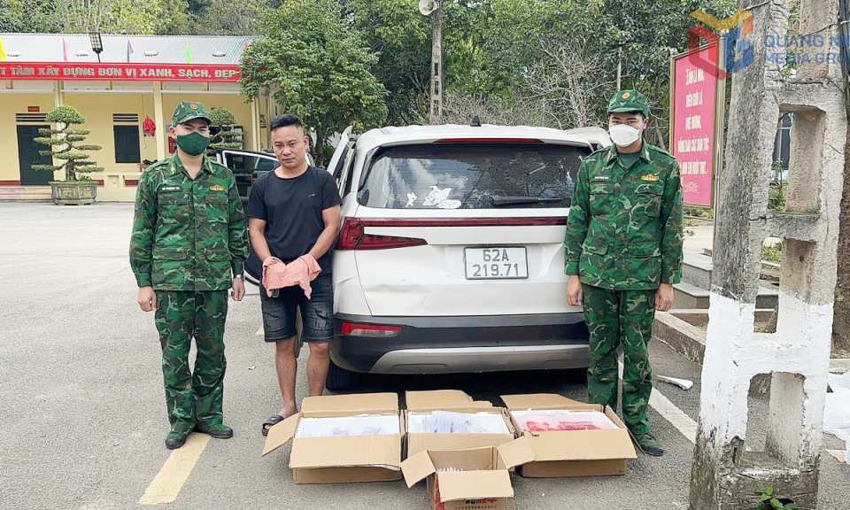BĐBP Quảng Ninh: Bắt giữ vụ vận chuyển trái phép điện thoại, linh kiện điện thoại trị giá hơn 1,3 tỷ đồng