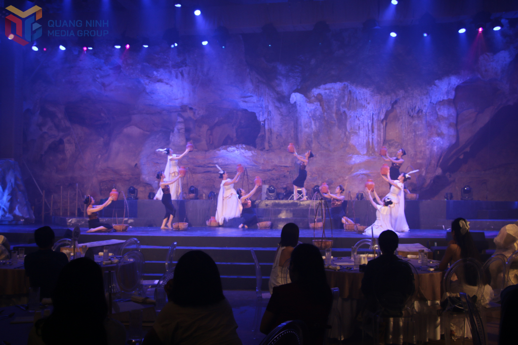 Show diễn thực cảnh 