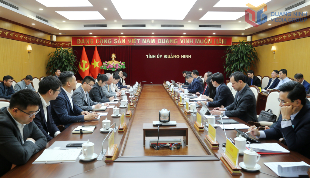 Quang cảnh buổi làm việc.