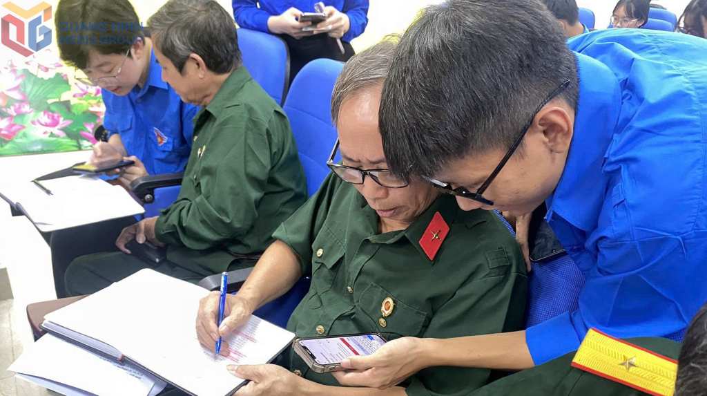 Ảnh với chú thích