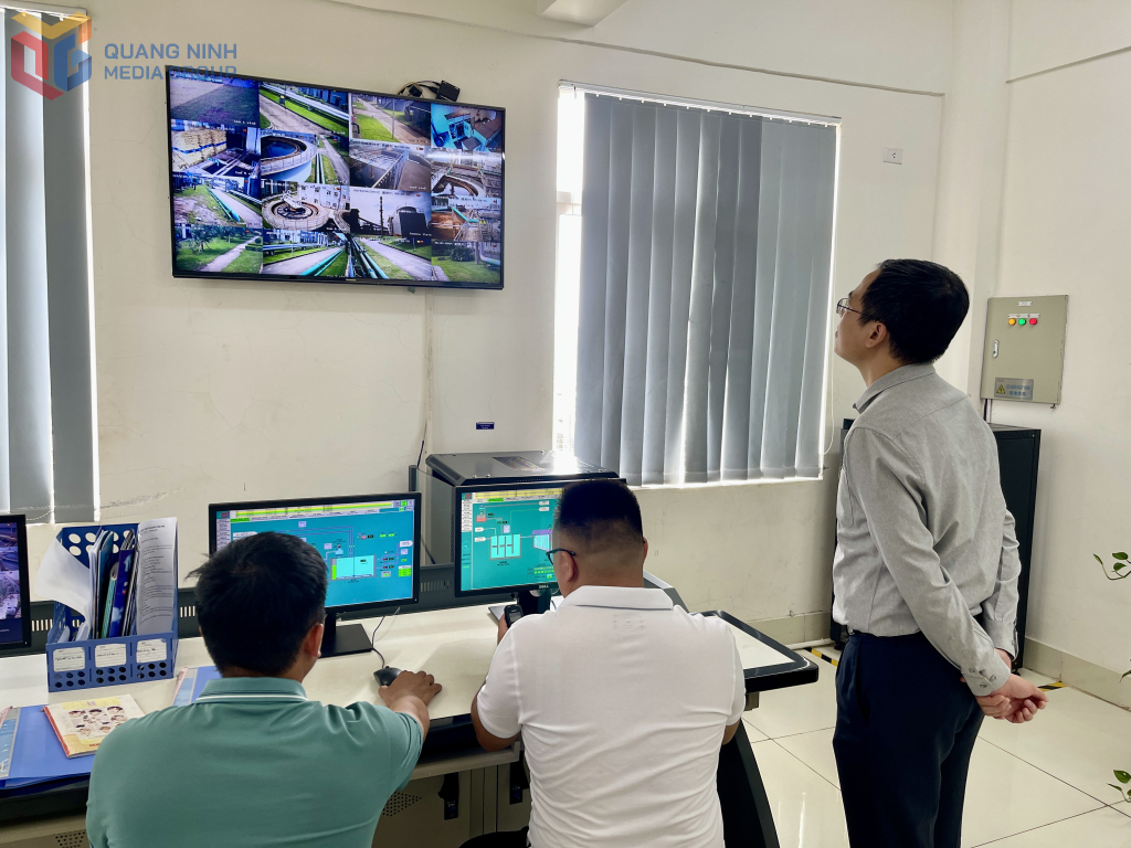 Ảnh với chú thích