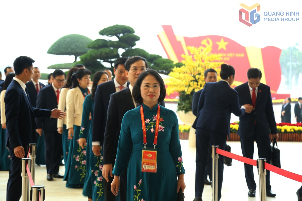 Đoàn đại biểu tỉnh Quảng Ninh đến dự khai mạc Đại hội.