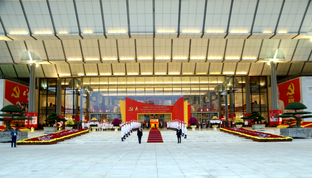 Đại hội đại biểu toàn quốc lần thứ XIV của Đảng bước vào ngày làm việc thứ 4.