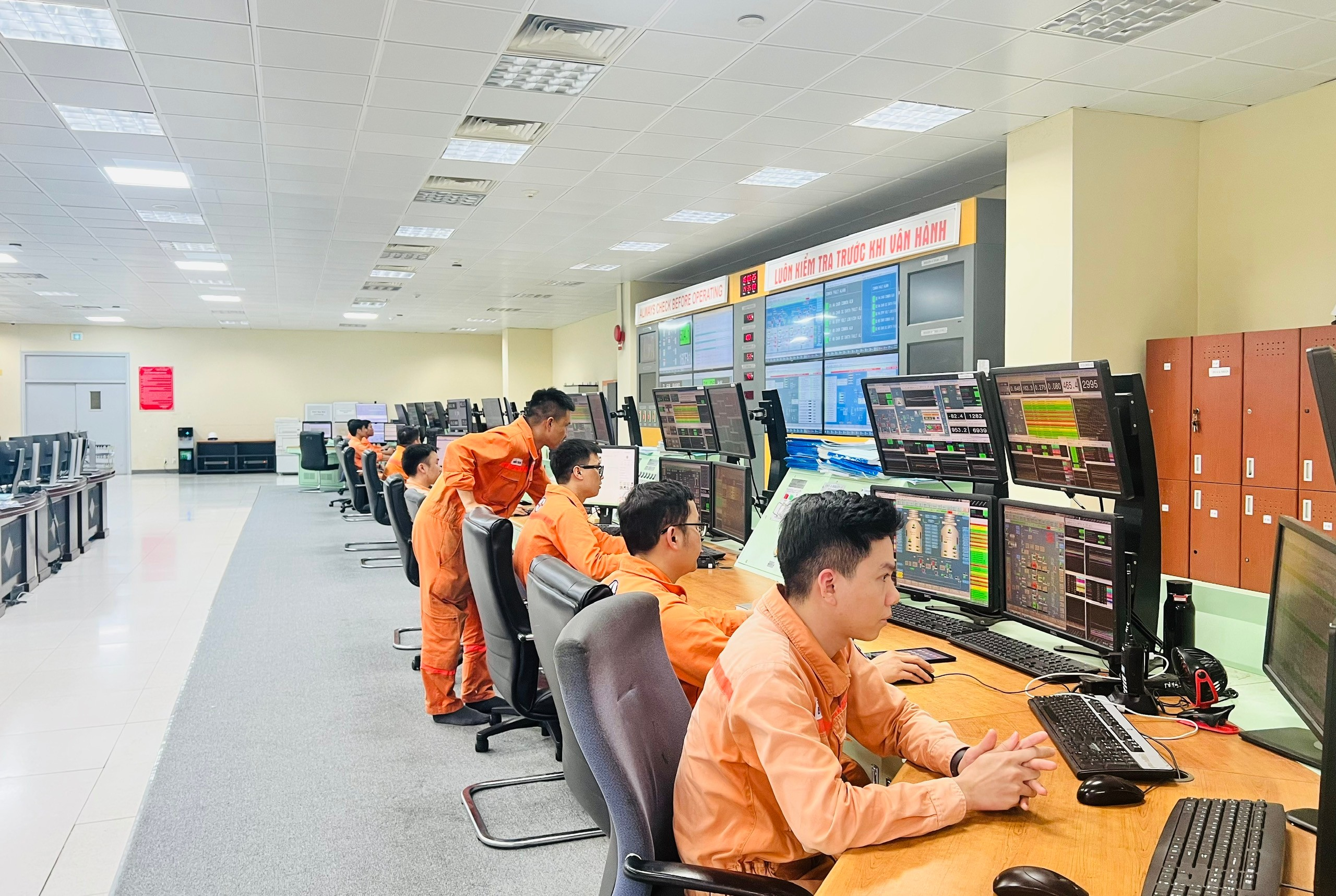 Ảnh với chú thích