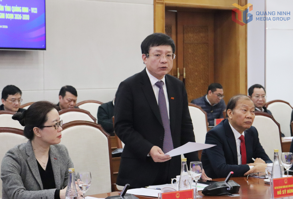 Đồng chí Hồ Sỹ Hùng, Bí thư Đảng ủy, Chủ tịch VCCI phát biểu tại hội nghị.