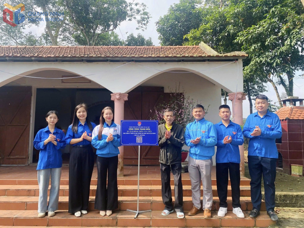 Đoàn Thanh niên Ba Chẽ ra mắt công trình thanh niên Mã QR thông tin Di tích Đình Thôn Tân Tiến, xã Ba Chẽ.