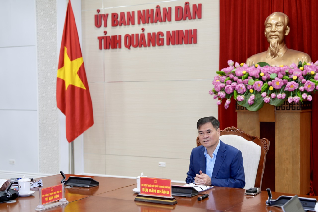 Chủ tịch UBND tỉnh Bùi Văn Khắng chủ trì làm việc với đối tác Hoa Kỳ về đầu tư cảng Con Ong - Hòn Nét