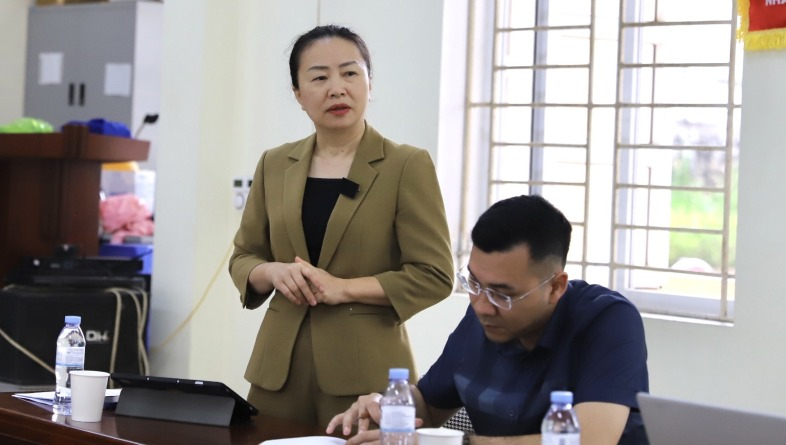 Trưởng Ban Tổ chức Tỉnh ủy dự sinh hoạt chi bộ thôn Nà Phạ, xã Bình Liêu