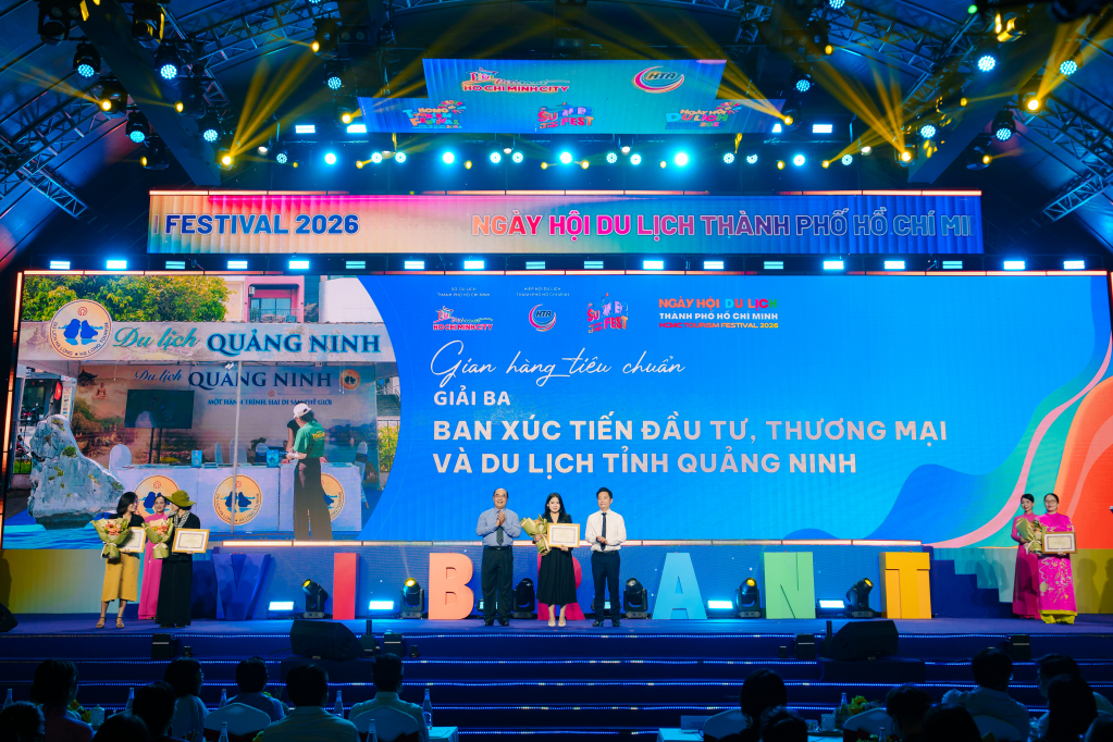 Gian h&agrave;ng du lịch Quảng Ninh vinh dự được trao Giải Ba hạng mục &ldquo;Gian h&agrave;ng ti&ecirc;u chuẩn&rdquo; tại Ng&agrave;y hội Du lịch TP.HCM lần thứ 22 năm 2026.