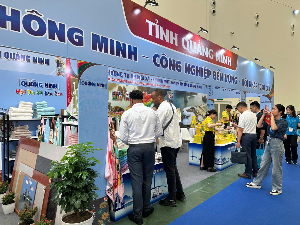 Các gian hàng của tỉnh Quảng Ninh tham gia tại Hội chợ Thương mại Quốc tế Việt Nam lần thứ 35 – Vietnam Expo 2026.
