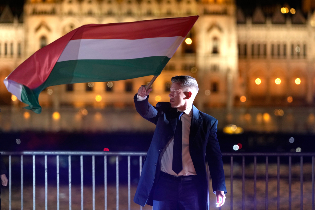 Phe đối lập Hungary thắng lớn, chấm dứt 16 năm cầm quyền của Thủ tướng  Orban - Báo Quảng Ninh điện tử
