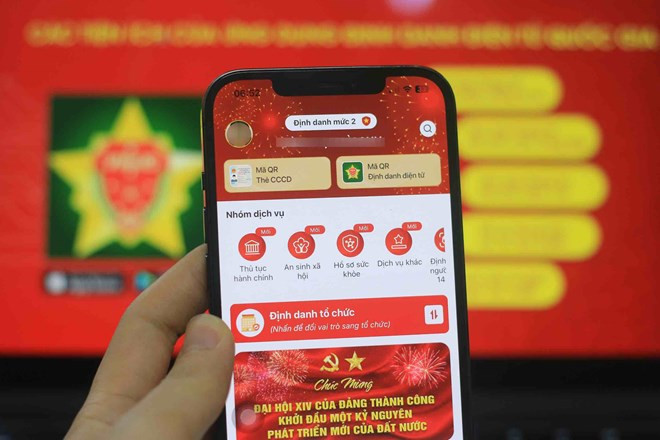 Người dùng có thể kiểm tra số thuê bao xác thực qua VNeID hoặc ứng dụng của nhà mạng với một vài thao tác đơn giản