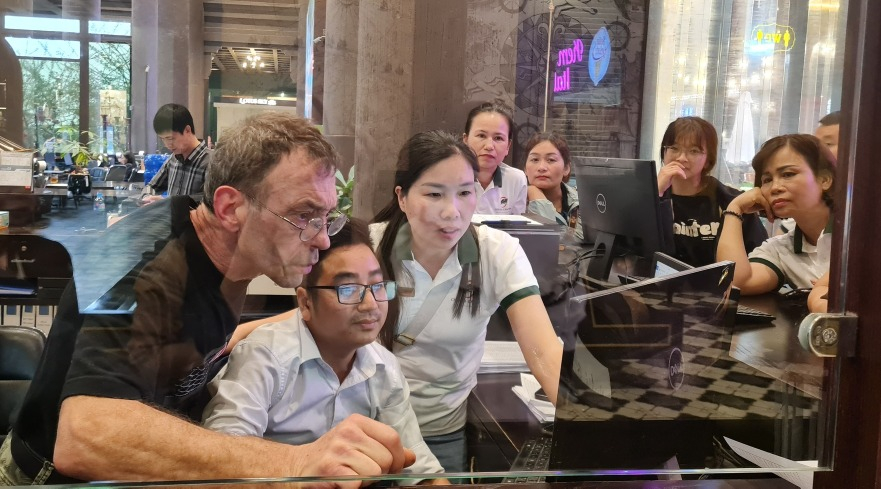 Du khách có thể kiểm tra lại sự việc diễn ra trên hệ thống camera an ninh.