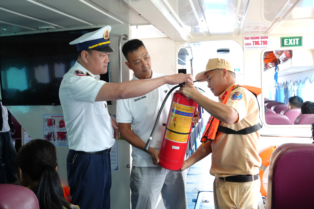 Các tàu được trang bị đầy đủ thiết bị phòng cháy, chữa cháy. 