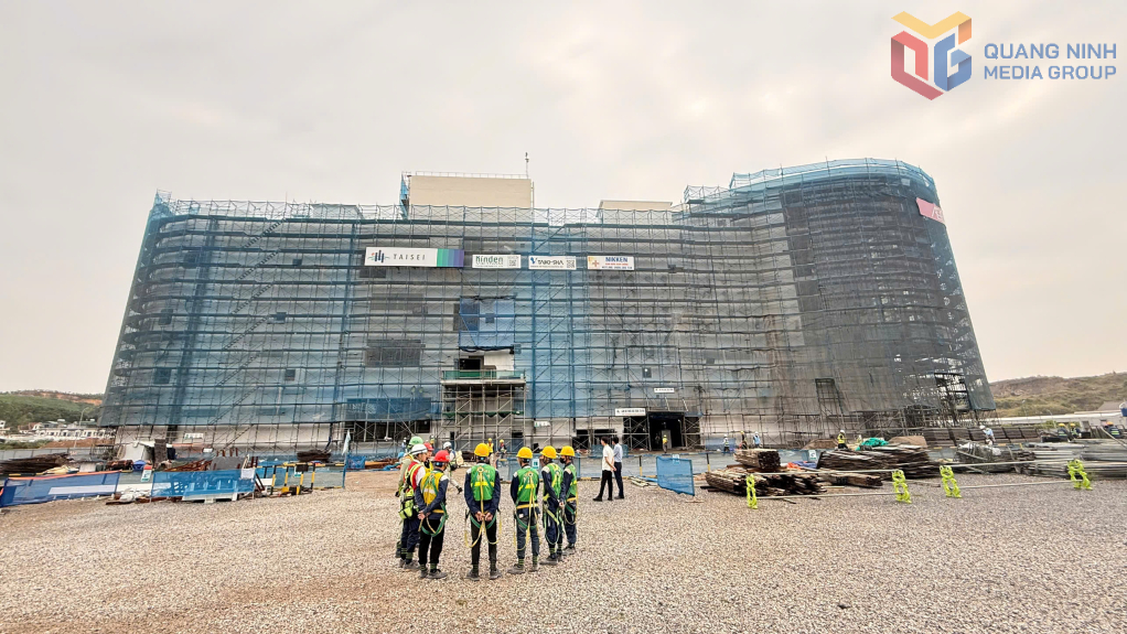Công trình Aeon Mall Hạ Long đang trong giai đoạn hoàn thiện phần thô.