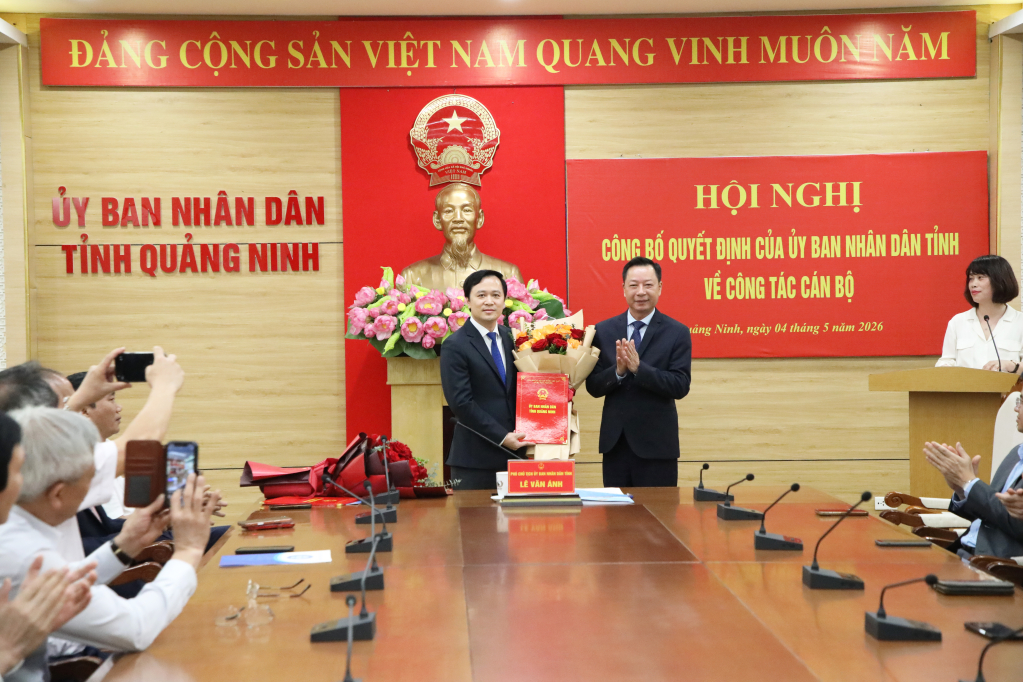 CÔNG BỐ QUYẾT ĐỊNH BỔ NHIỆM GIÁM ĐỐC SỞ Y TẾ QUẢNG NINH 