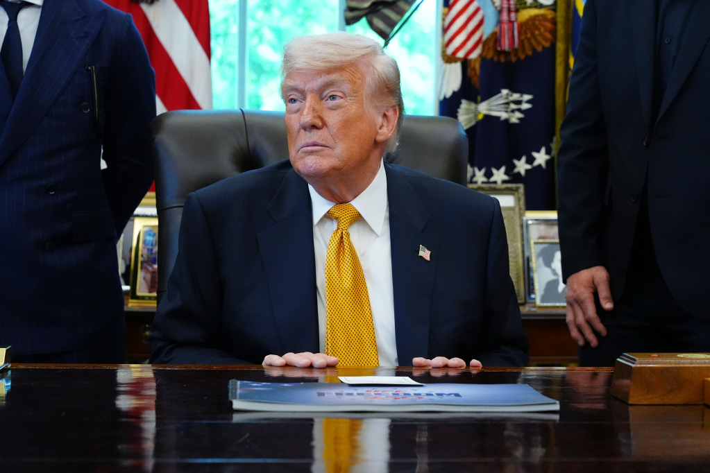 Tổng thống Donald Trump gia hạn cho EU phê chuẩn thỏa thuận thương mại đến ngày 4/7 - Báo Quảng Ninh điện tử