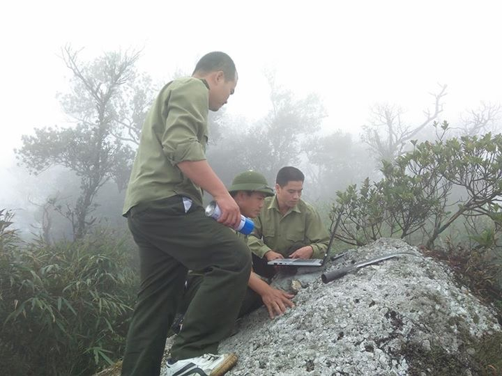 Lực lượng Đội chuyên trách bảo vệ rừng Yên Tử, thuộc Ban Quản lý di sản thế giới vịnh Hạ Long – Yên Tử sử dụng thiết bị hiện đại để kiểm soát rừng.