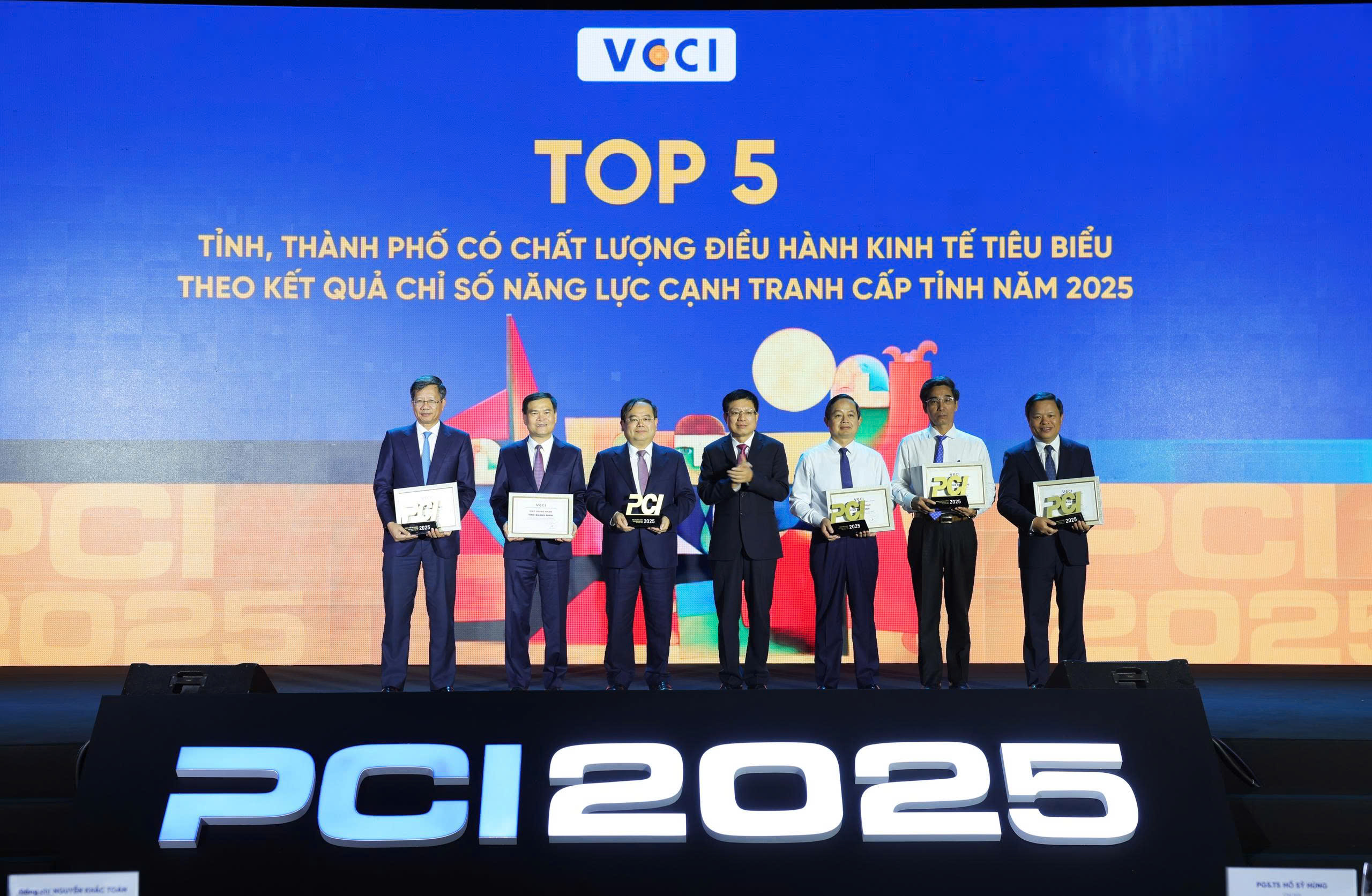 Năm địa phương dẫn đầu nhóm chất lượng điều hành