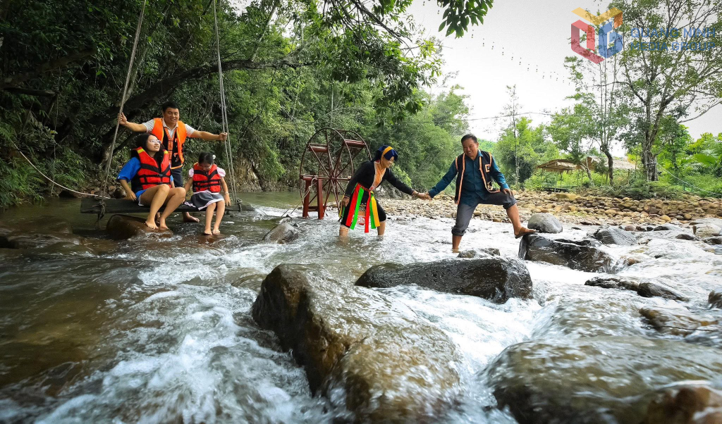 Đến với xã vùng cao Kỳ Thượng du khách sẽ được hòa mình vào thiên nhiên và trải nghiệm văn hóa đồng bào các dân tộc.