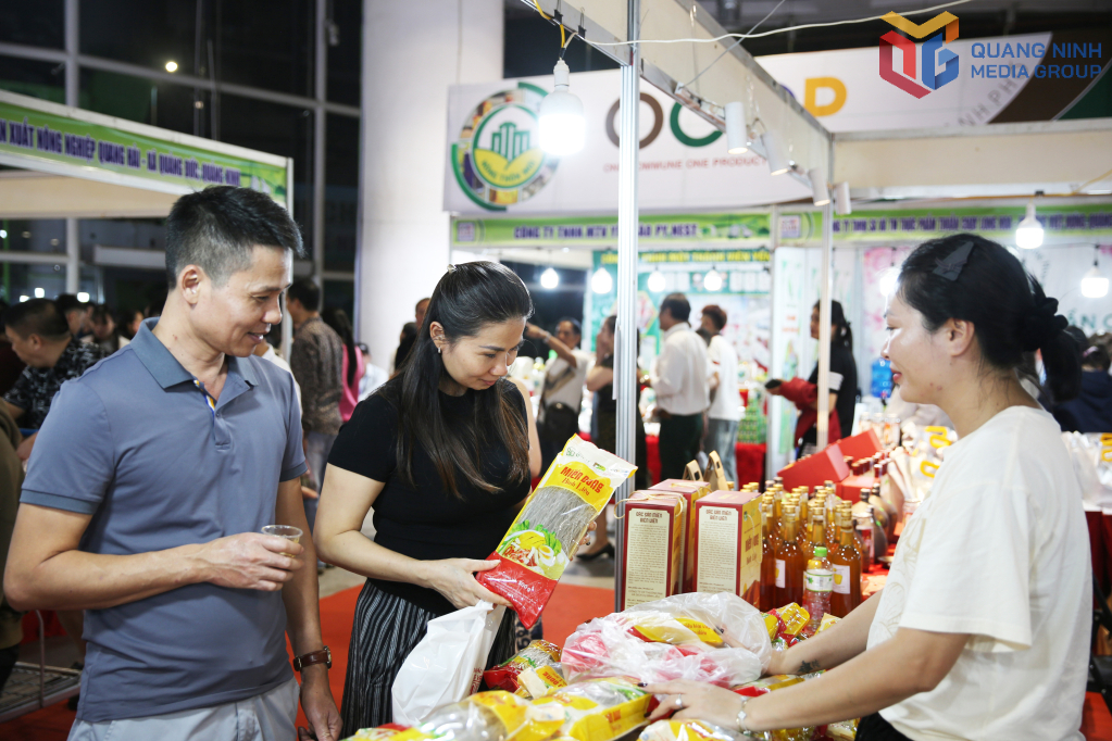 Các sản phẩm OCOP của Quảng Ninh được quảng bá, giới thiệu rộng rãi tại các kỳ hội chợ và được người tiêu dùng trong, ngoài tỉnh tin tưởng lựa chọn.
