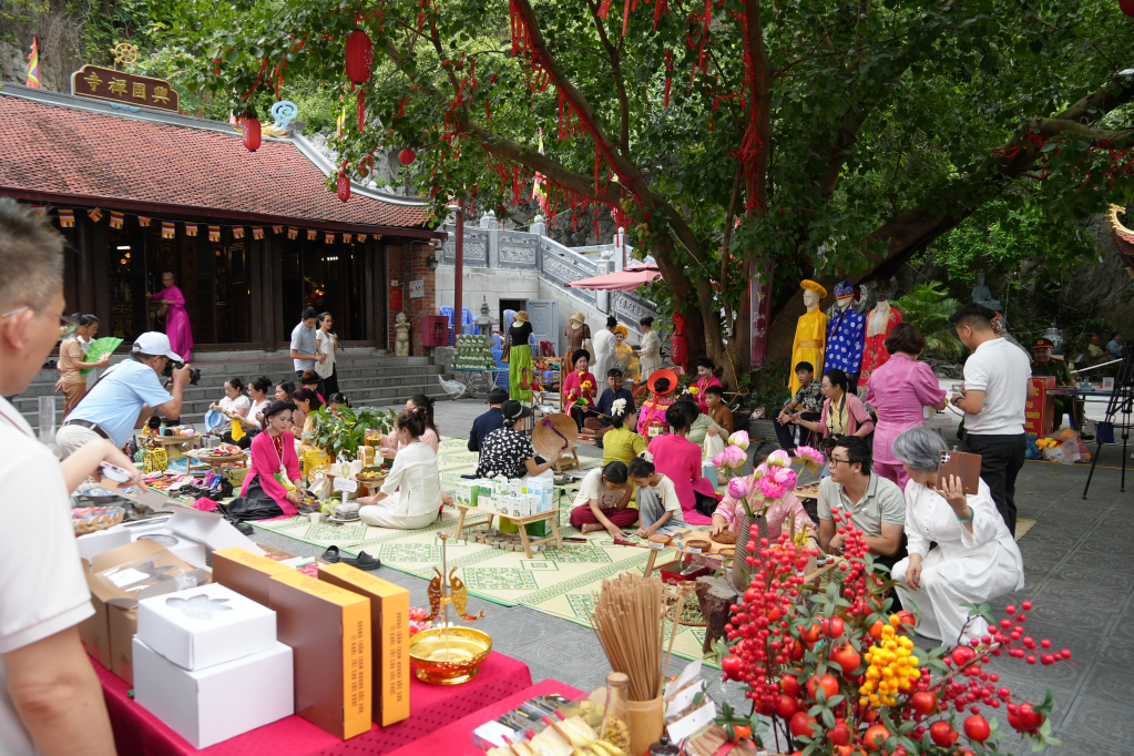 Không gian trải nghiệm văn hóa Việt với nhiều hoạt động thú vị.
