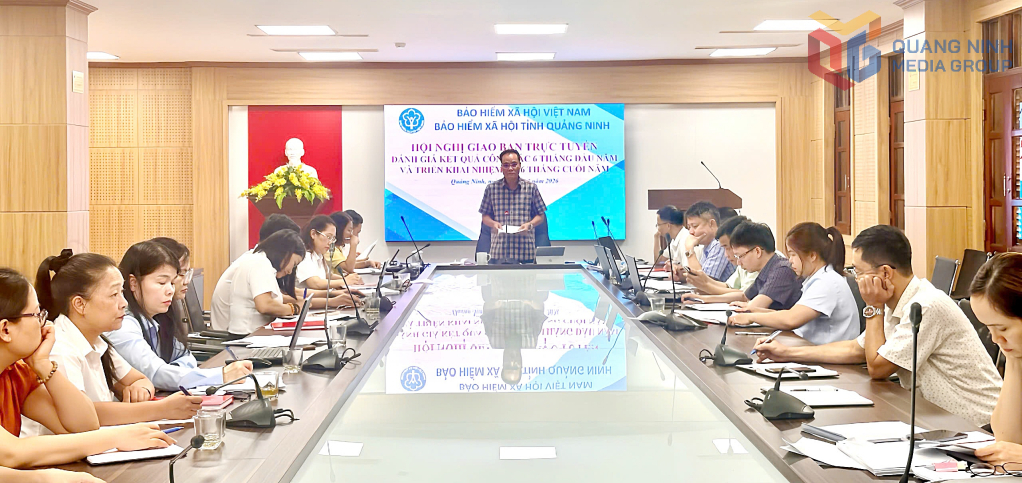 BHXH tỉnh tổ chức hội nghị giao ban trực tuyến đánh giá kết quả thực hiện nhiệm vụ chuyên môn 6 tháng đầu năm, triển khai nhiệm vụ trọng tâm 6 tháng cuối năm 2026.