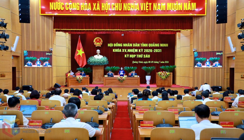 Quang cảnh phiên bế mạc Kỳ họp thứ 6, HĐND tỉnh khóa XV.