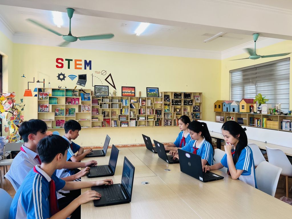 Tiết học stem tại Trường THCS Mạo Khê 2 (TX Đông Triều). Ảnh: Thu Trang