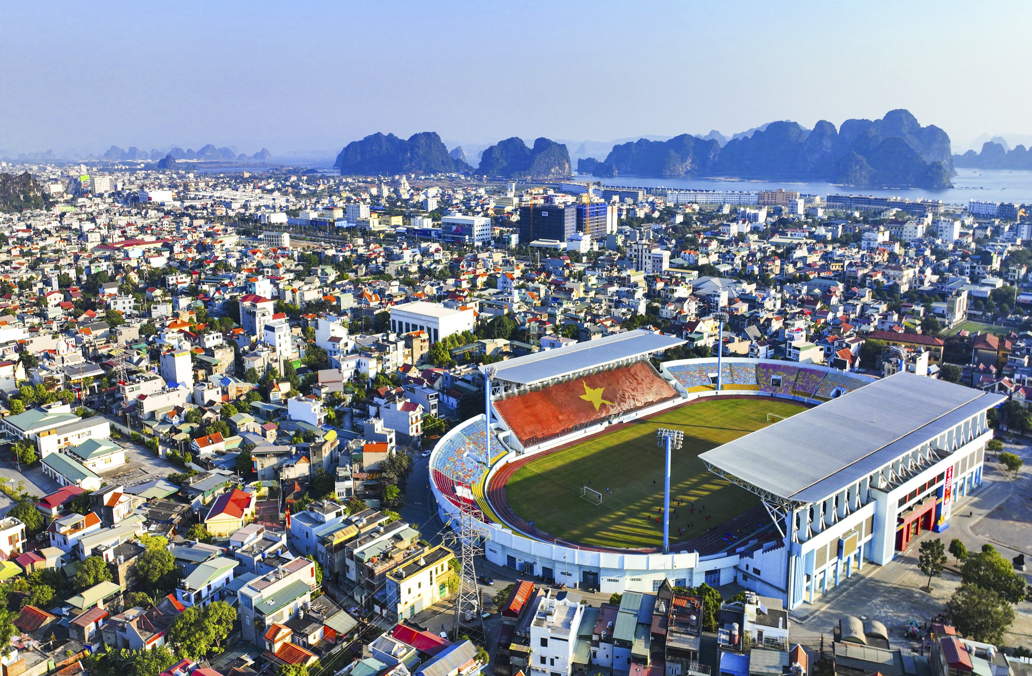 Cẩm Phả đang trên đà phấn đấu trở thành đô thị loại I.