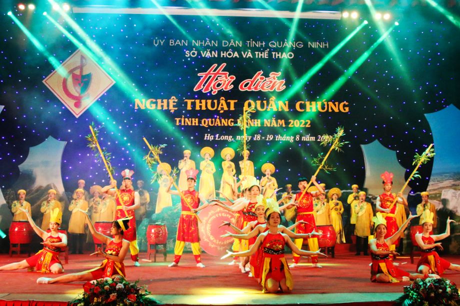 Một tiết mục tại Hội diễn nghệ thuật quần chúng tỉnh Quảng Ninh năm 2022. Ảnh: Nguyễn Dung